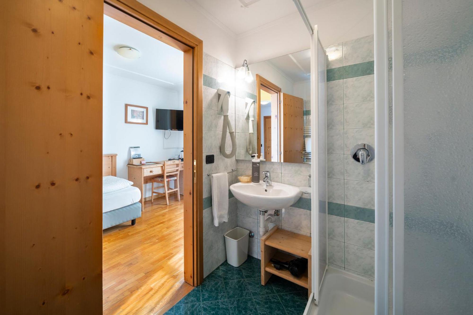 Hotel Erica Tesero Luaran gambar